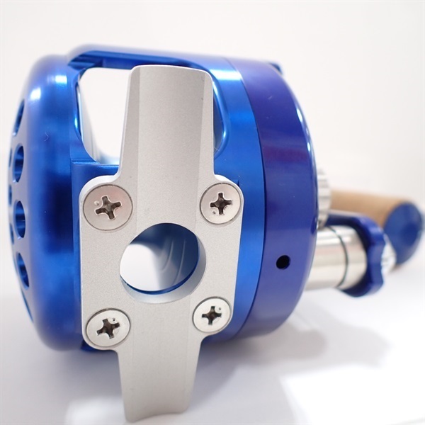 Ｃ３ーＲＨブルーリミテッド